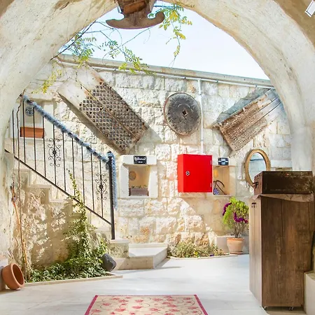 Hotel Romantic Cave