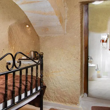 Romantic Cave Hotel *