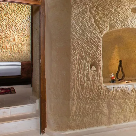 Отель Romantic Cave