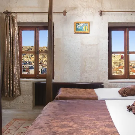 Hotel Romantic Cave *