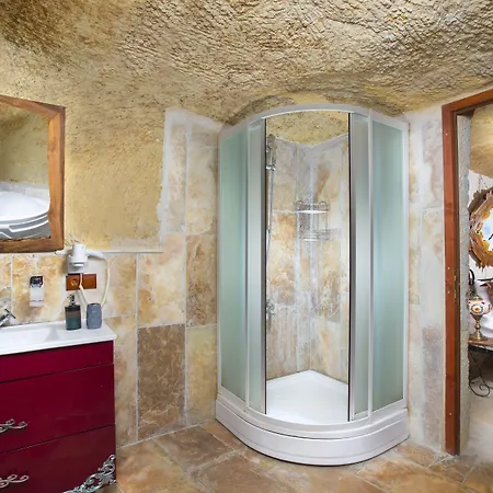 Отель Romantic Cave