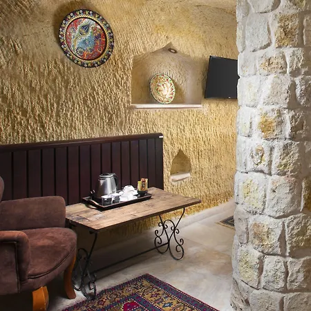 Romantic Cave Hotel *