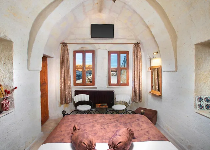 Otel Romantic Cave *